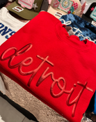 mono red puff